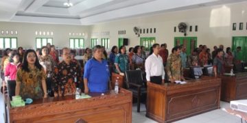 Peran Guru PAK Dalam Membentuk Watak dan Moral Siswa