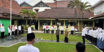 Kakankemenag Klaten Melepas Enam ASN Purna Tugas