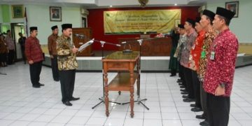 Kakanwil Melantik 7 Kepala Madrasah