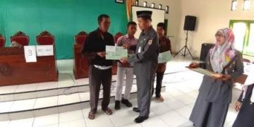 Bentuk Kepedulian Sosial, UPZ Kemenag Klaten Tasyarufkan Zakat Pada 782 Mustahiq