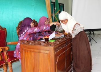 50 anak yatim mendapat santunan