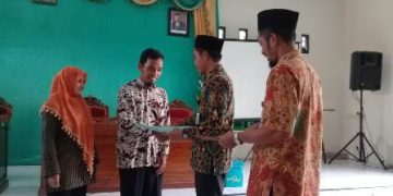 Kasi Bimas Islam Serahkan Surat Tugas, PAI Non PNS Siap Bekerja