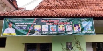 Kemenag Klaten Pasang Spanduk Himbauan Pencegahan Corona