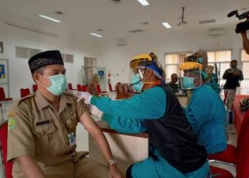 Vaksinasi Tahap Kedua Pejabat Publik, Media Sosialisasi Pada Masyarakat