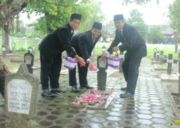 Ziarah Tabur Bunga, Kenang Perjuangan Pahlawan