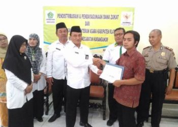 UPZ Kemenag Klaten Salurkan Bantuan Pada Fakir Miskin dan Fisabilillah