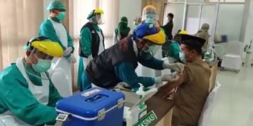Kakankemenag Mendapatkan Suntikan Vaksin Covid-19