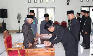 Pengambilan Sumpah Pelantikan dan Sertijab Kepala KUA