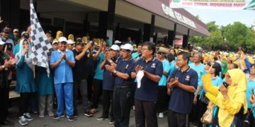 Bupati Lepas Jalan Sehat HAB ke 74 Kemenag Klaten