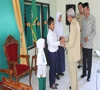 Bantuan Anak Yatim