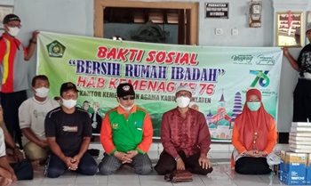 Sambut HAB Ke 76, Kemenag Klaten Adakan Bakti Sosial Bersih Rumah Ibadah