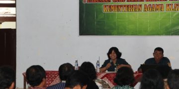 Guru menjadi teladan bagi anak didik