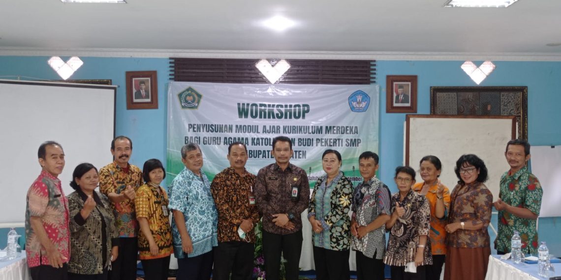 Guru Agama Katolik Klaten Ikuti Workshop Penyusunan Modul Ajar