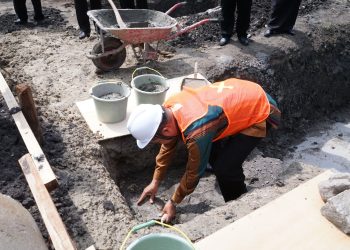 Peletakan Batu Pertama Pembangunan Ruang Kelas Baru MTs Negeri 4 Klaten