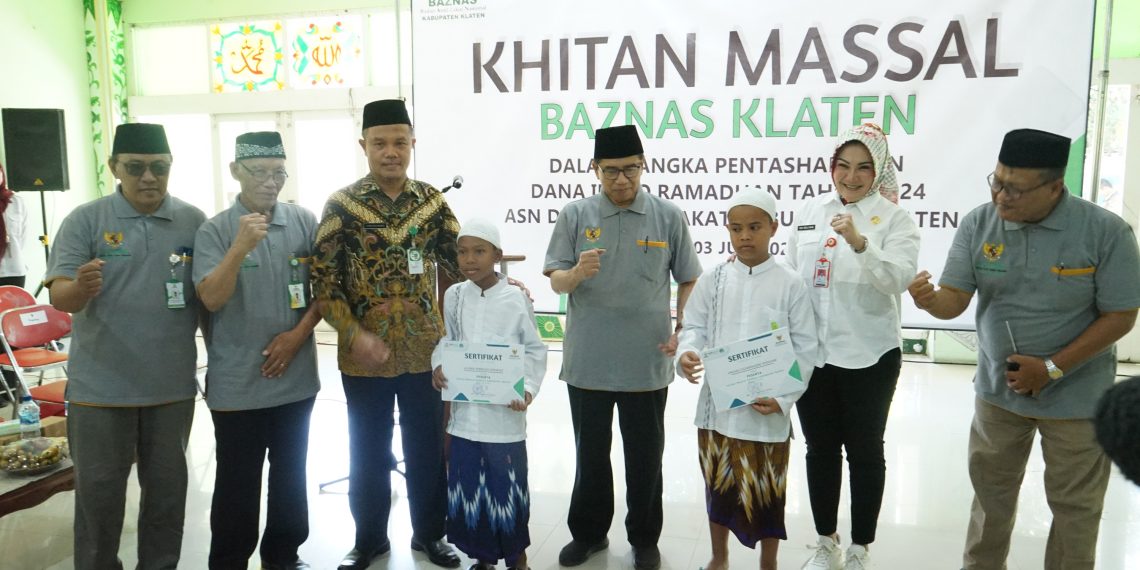 KHITAN MASSAL – BAZNAS KLATEN