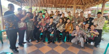 Kunci kepuasan dari masyarakat – Hindari hal-hal yang bisa menimbulkan masalah, selalu jaga integritas, jaga pelayanan dengan sebaik-baiknya & keramah tamahan.