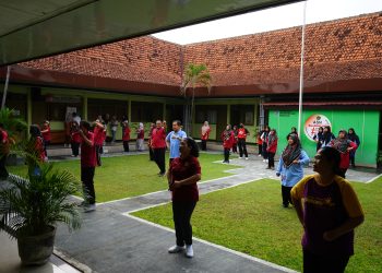 Kick Off Hari Amal Bhakti ke-79 Kementerian Agama RI, Kankemenag Klaten Gelar Senam Kesegaran Jasmani