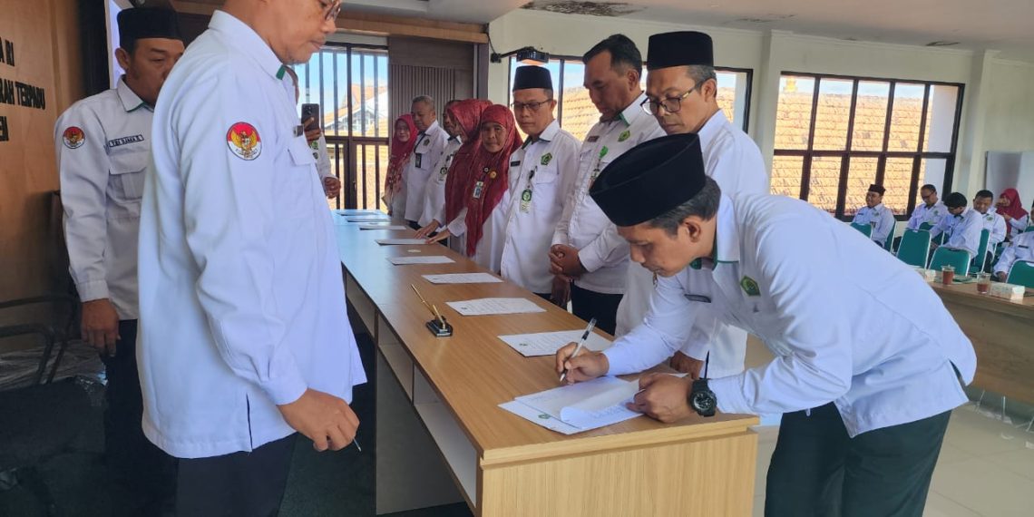 Penyerahan RKAKL DIPA, Penandatanganan Perkin dan Koordinasi Pelaksanaan Anggaran TA 2025