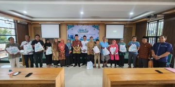 Kankemenag Klaten Salurkan 250 Bingkisan, 450 Paket Uang dan 5 Sertifikat Tanah Wakaf di Festival Ramadan 2025
